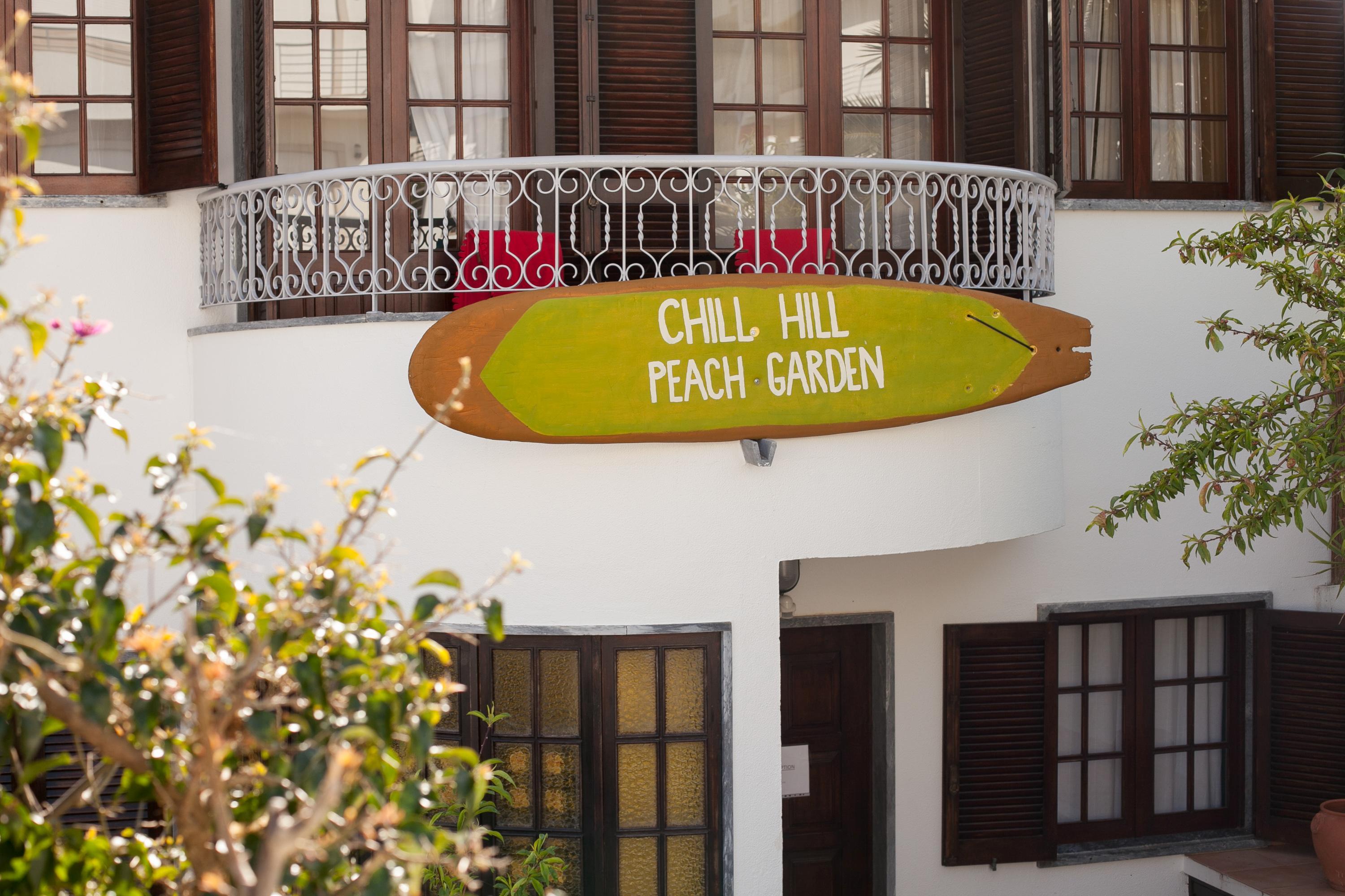 Ericeira Chill Hill Hostel & Private Rooms - Peach Garden Εξωτερικό φωτογραφία