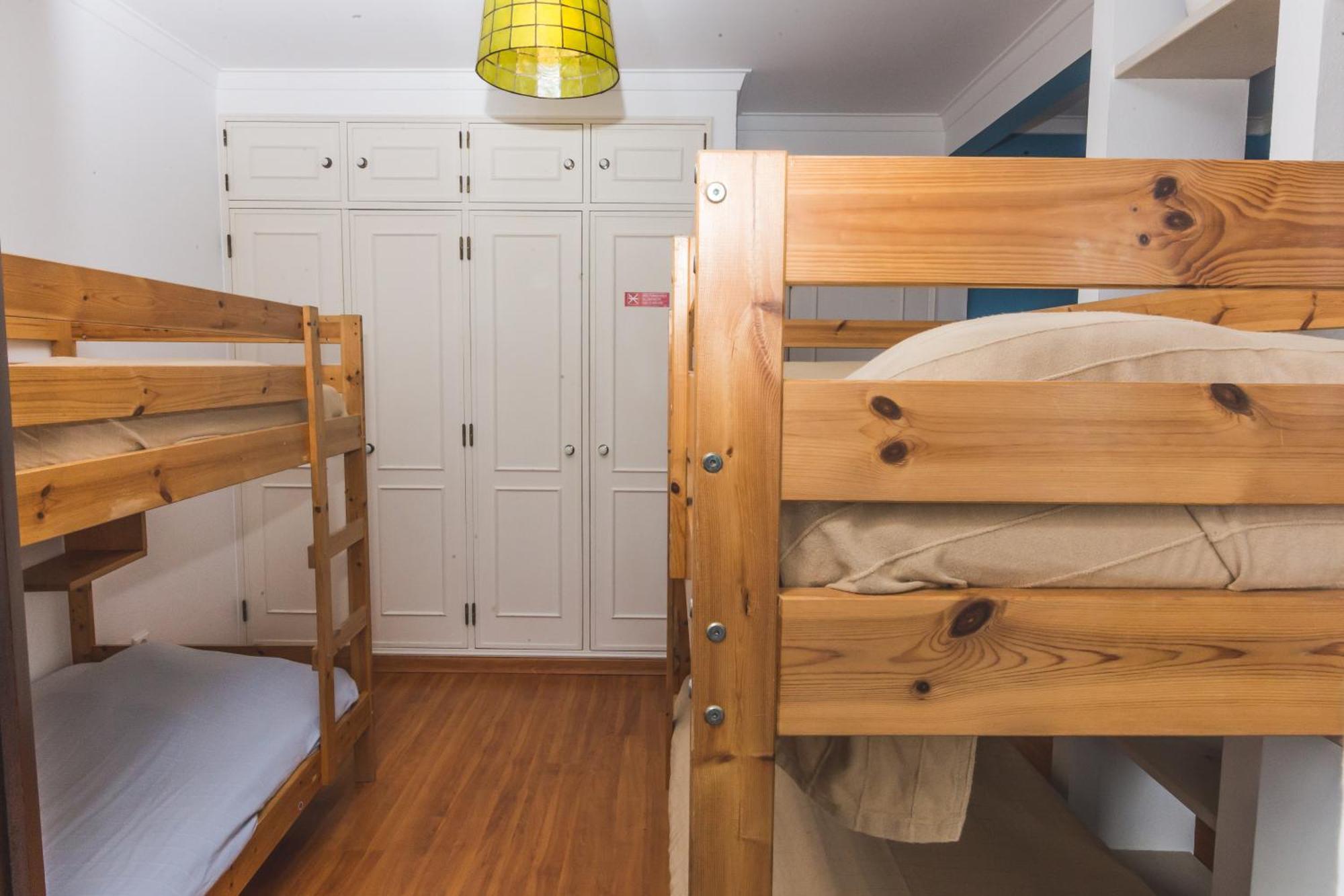 Ericeira Chill Hill Hostel & Private Rooms - Peach Garden Δωμάτιο φωτογραφία