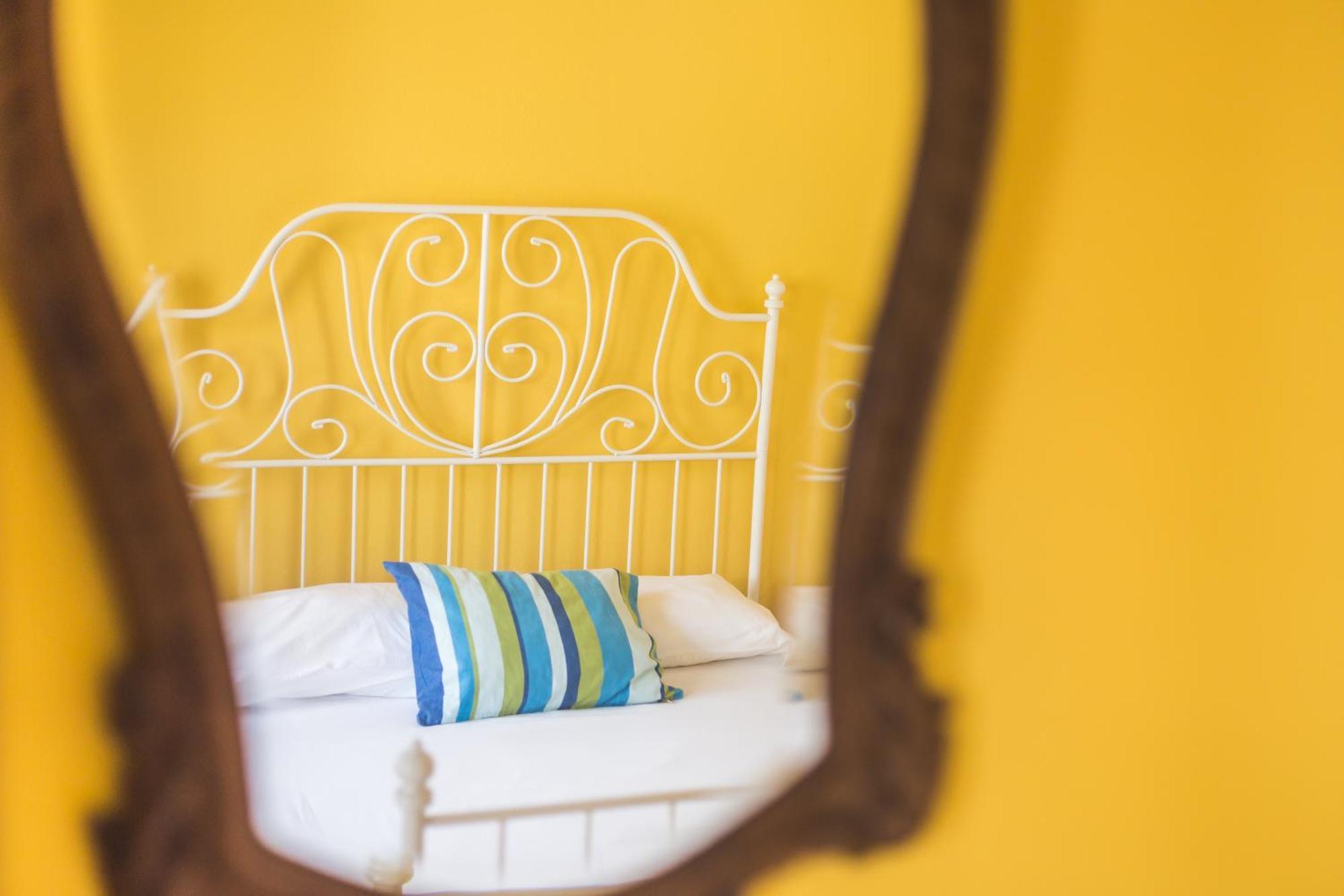 Ericeira Chill Hill Hostel & Private Rooms - Peach Garden Δωμάτιο φωτογραφία