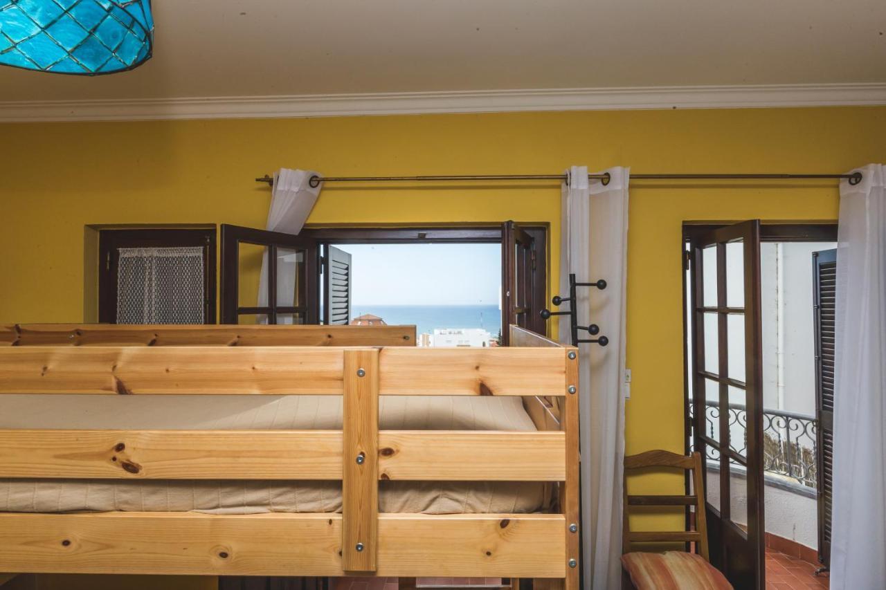Ericeira Chill Hill Hostel & Private Rooms - Peach Garden Εξωτερικό φωτογραφία
