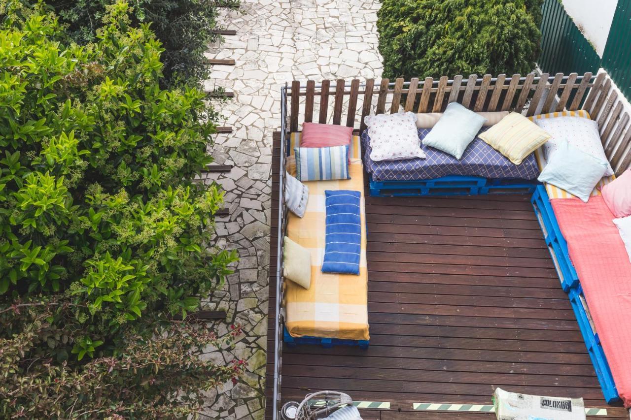 Ericeira Chill Hill Hostel & Private Rooms - Peach Garden Εξωτερικό φωτογραφία